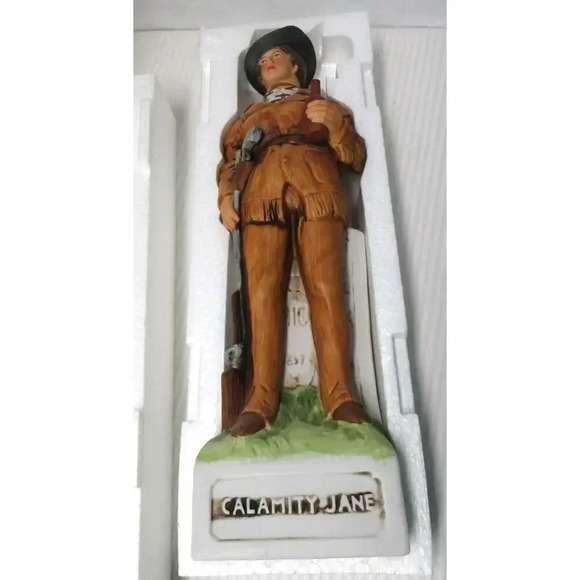 Calamity Jane Whiskey Decanter McCormick Distillery Gunfighter Series IN BOX - Picture 5 of 10